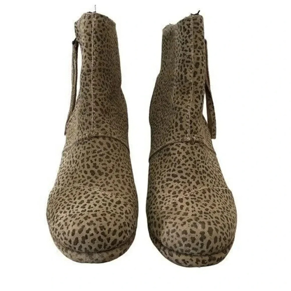 TOMS Desert Wedge Cheetah Print Side Zip Wedge Booties 6.5 - Picture 3 of 7